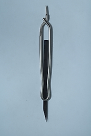 Sol El Pelteko Deri Kesim Bıçağı Ve Maşası